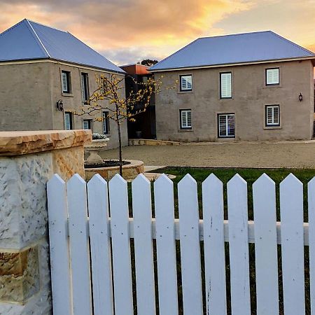 Bed and Breakfast Triabunna Barracks Zewnętrze zdjęcie